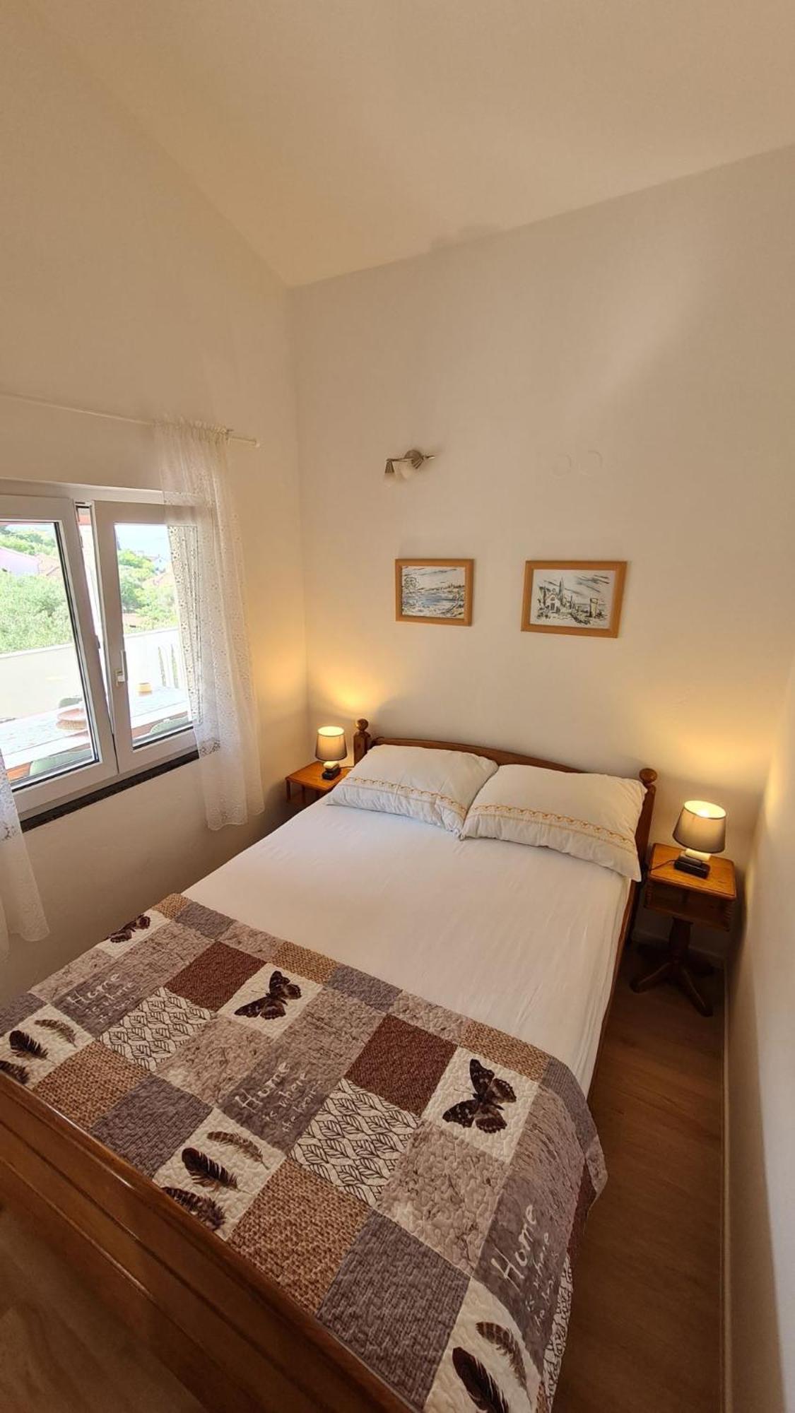 Apartmani Ela Prvic Luka Exterior photo