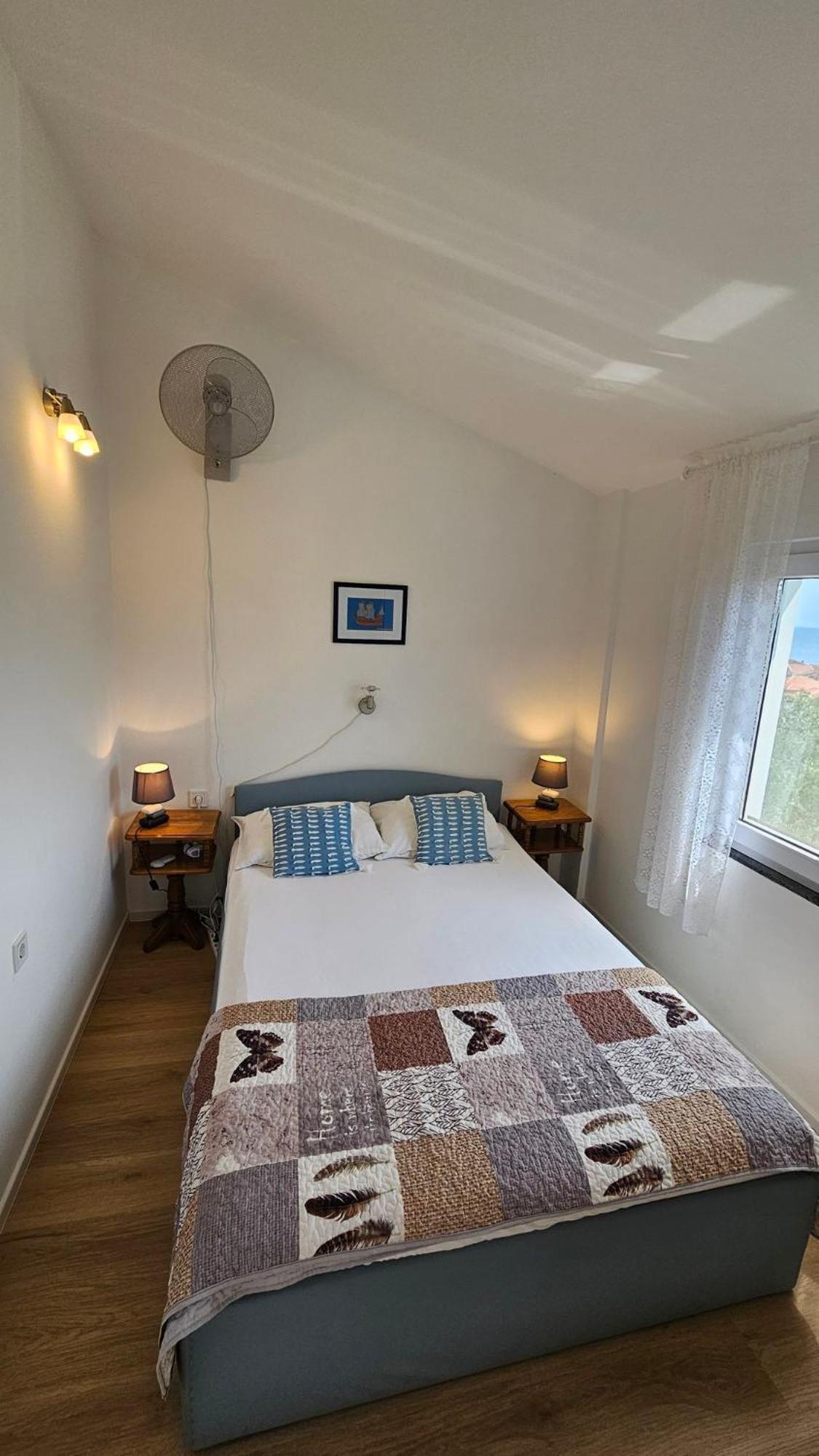 Apartmani Ela Prvic Luka Exterior photo