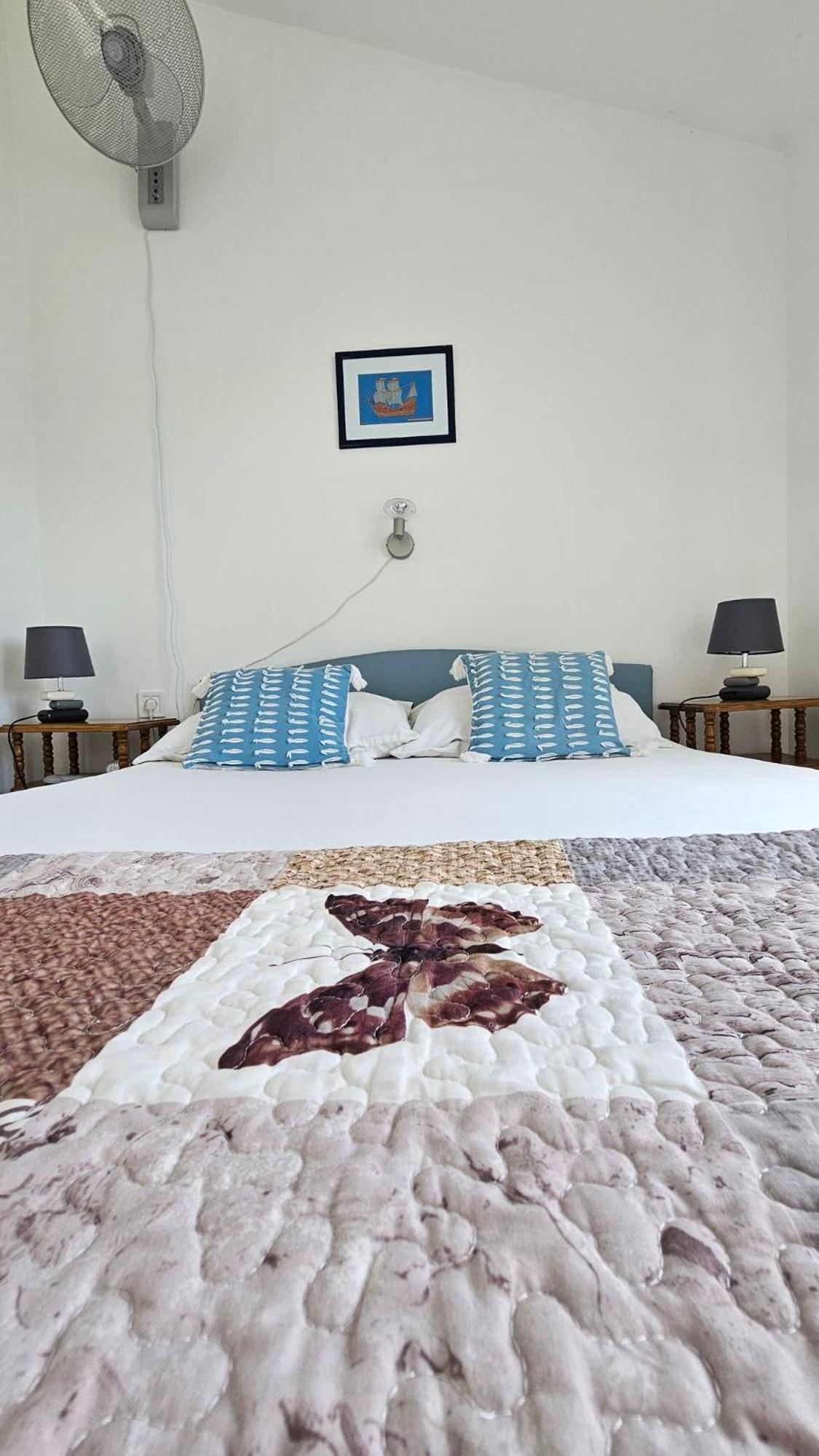 Apartmani Ela Prvic Luka Exterior photo